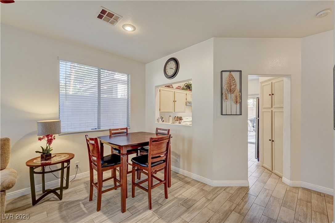 973 Park Walk Avenue