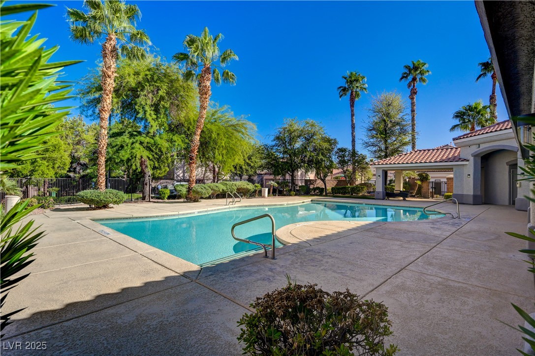 973 Park Walk Avenue