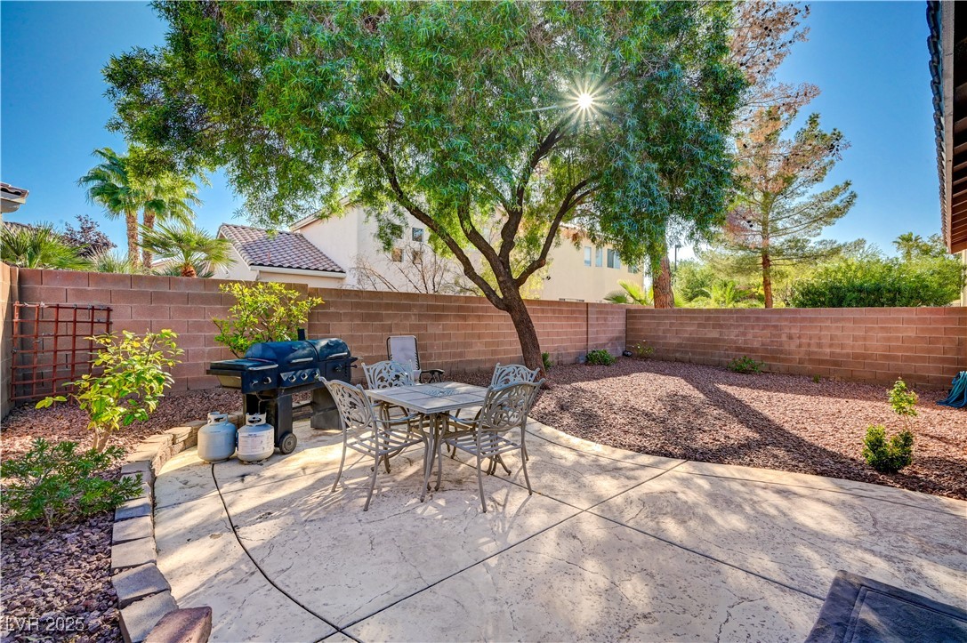 973 Park Walk Avenue