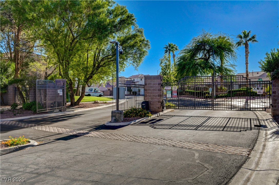 973 Park Walk Avenue