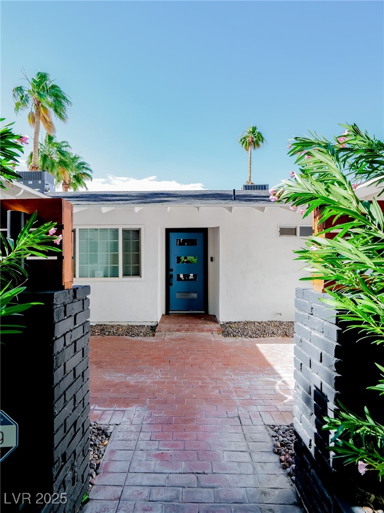 3012 Bryant Avenue