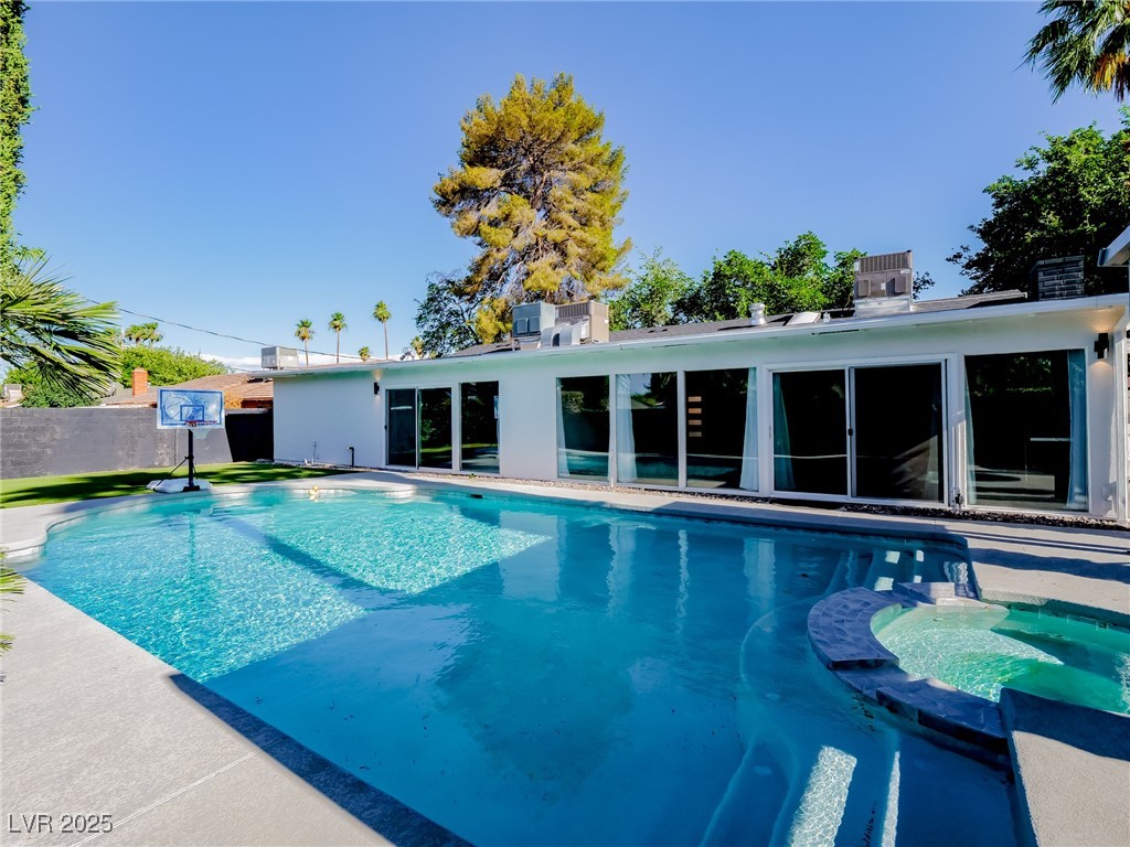 3012 Bryant Avenue