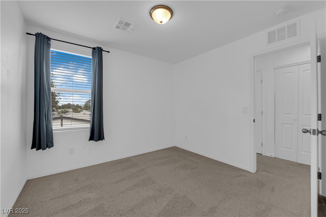 3818 Walnut Valley Avenue