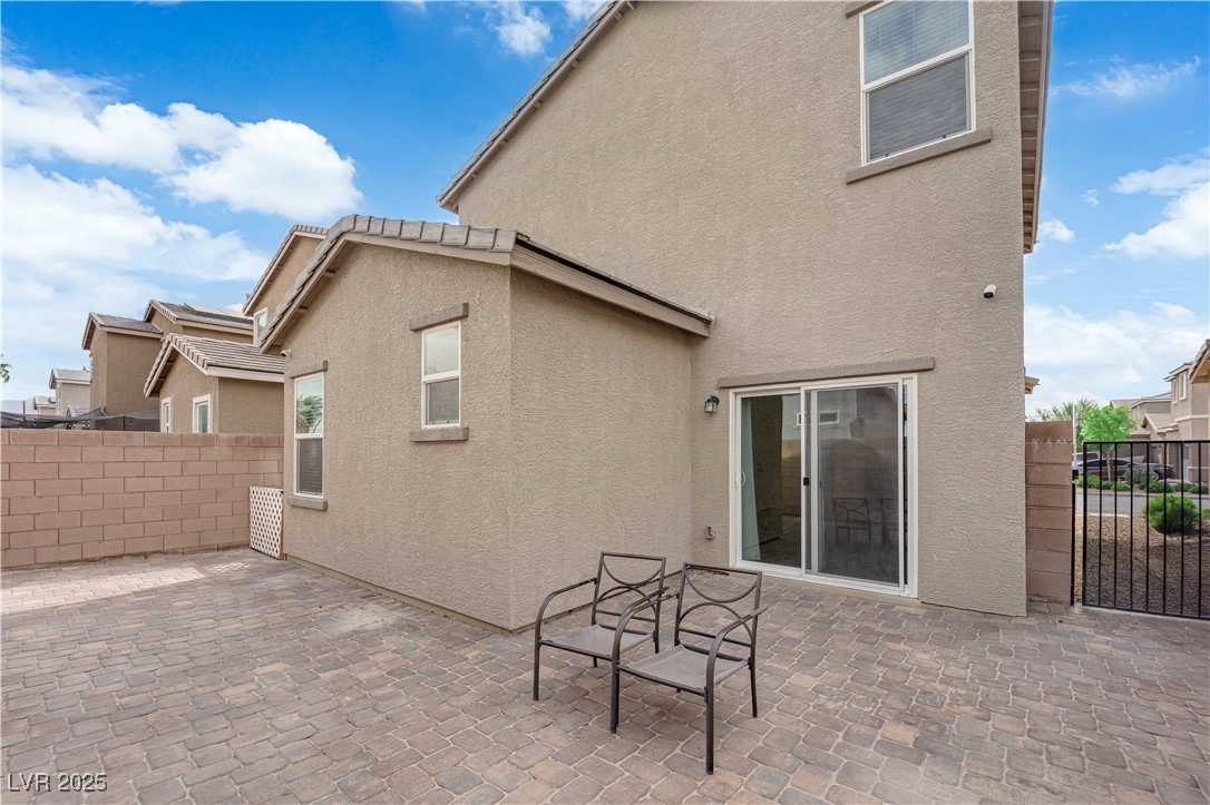 3818 Walnut Valley Avenue