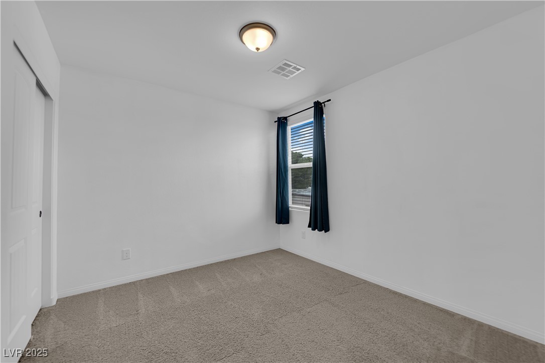 3818 Walnut Valley Avenue