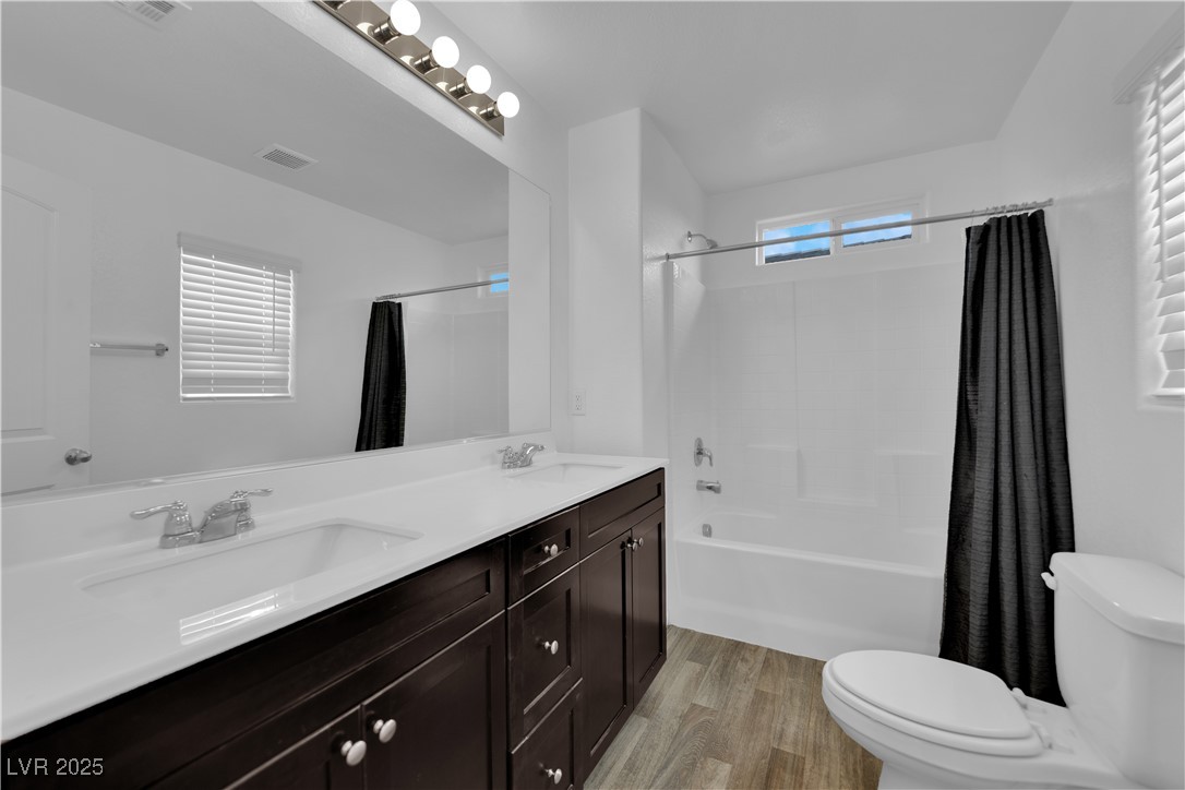 3818 Walnut Valley Avenue