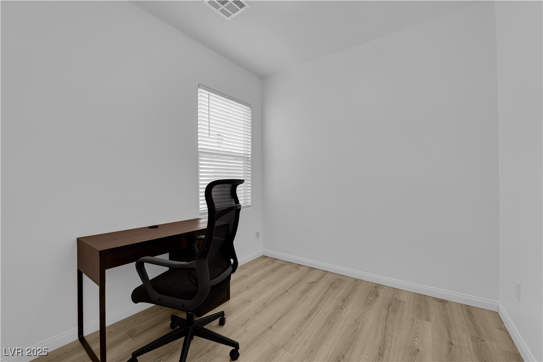 3818 Walnut Valley Avenue