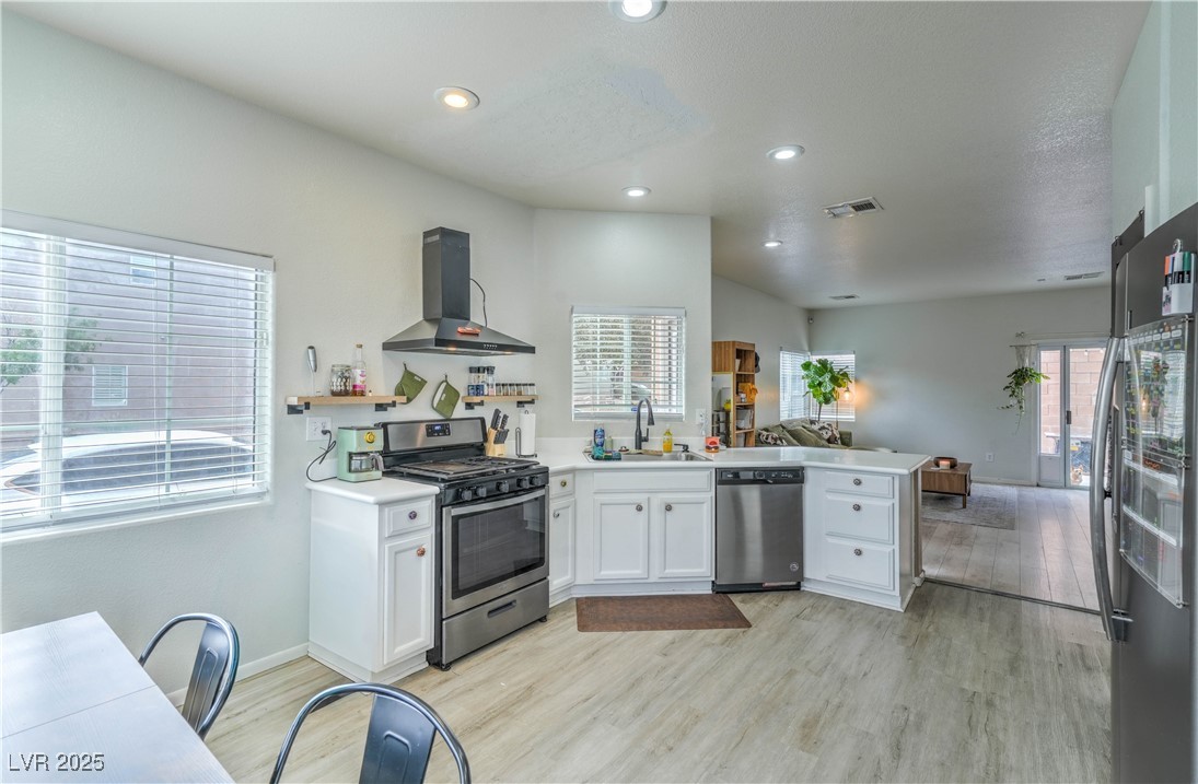 9427 Liquid Loco Street