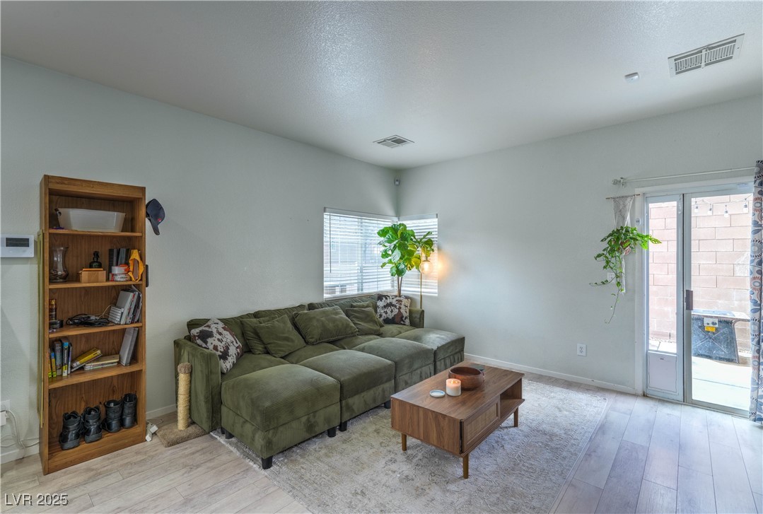 9427 Liquid Loco Street