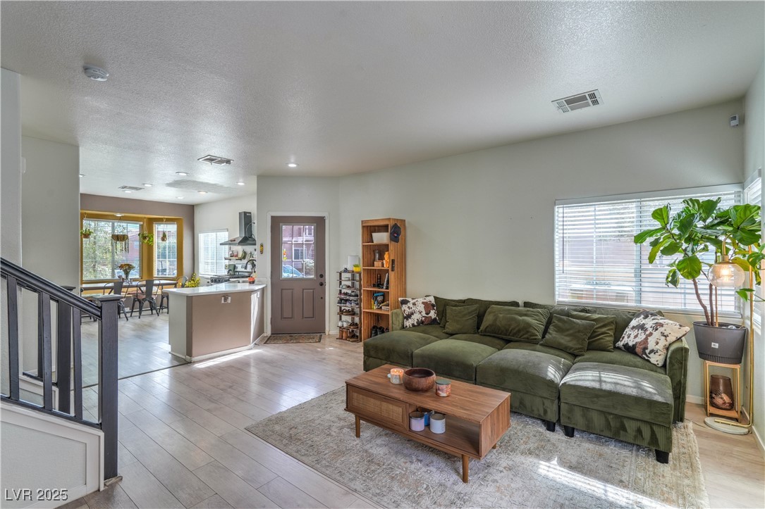 9427 Liquid Loco Street