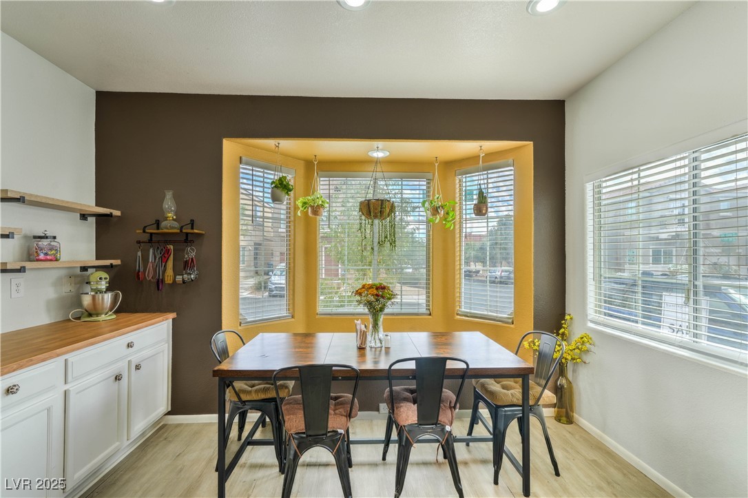 9427 Liquid Loco Street