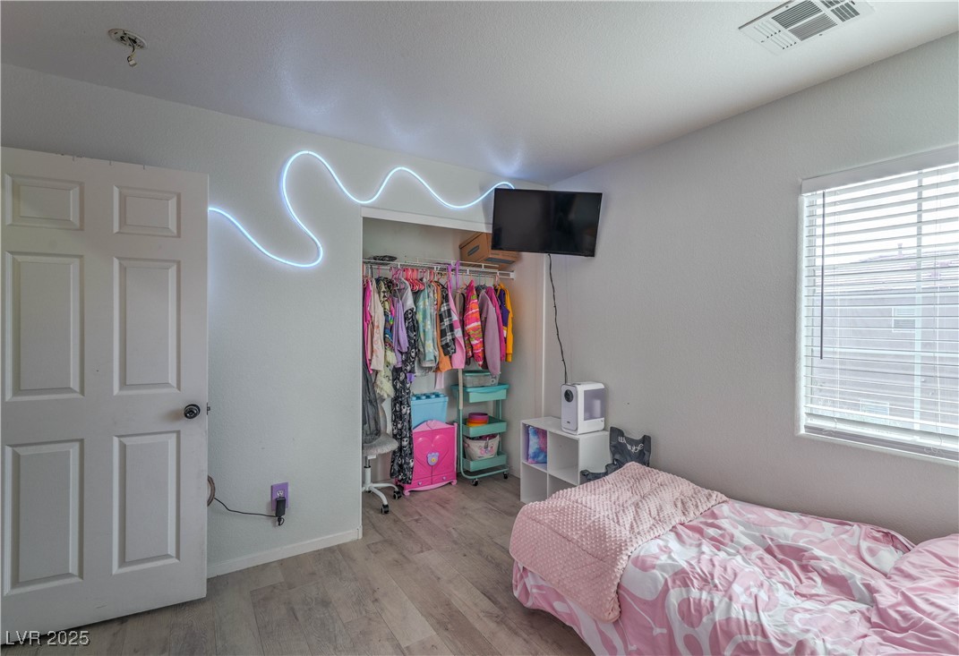 9427 Liquid Loco Street