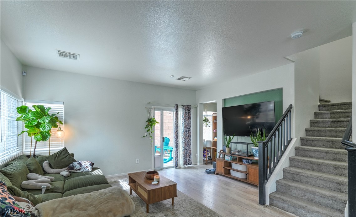 9427 Liquid Loco Street