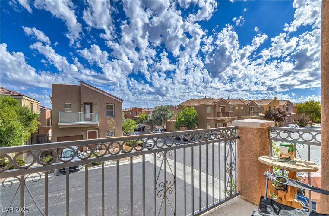 9427 Liquid Loco Street