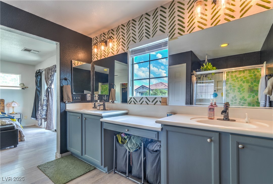 9427 Liquid Loco Street