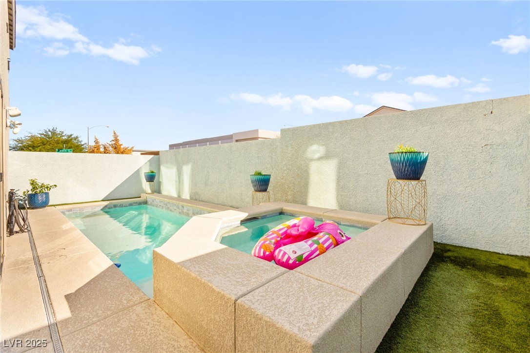 8011 Haywood Estate Avenue