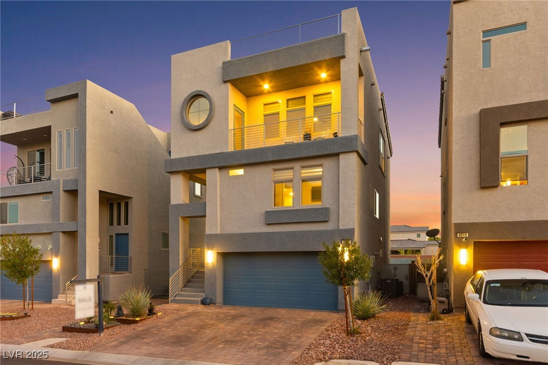 8011 Haywood Estate Avenue