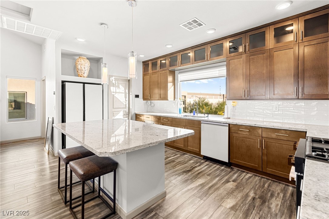 8011 Haywood Estate Avenue