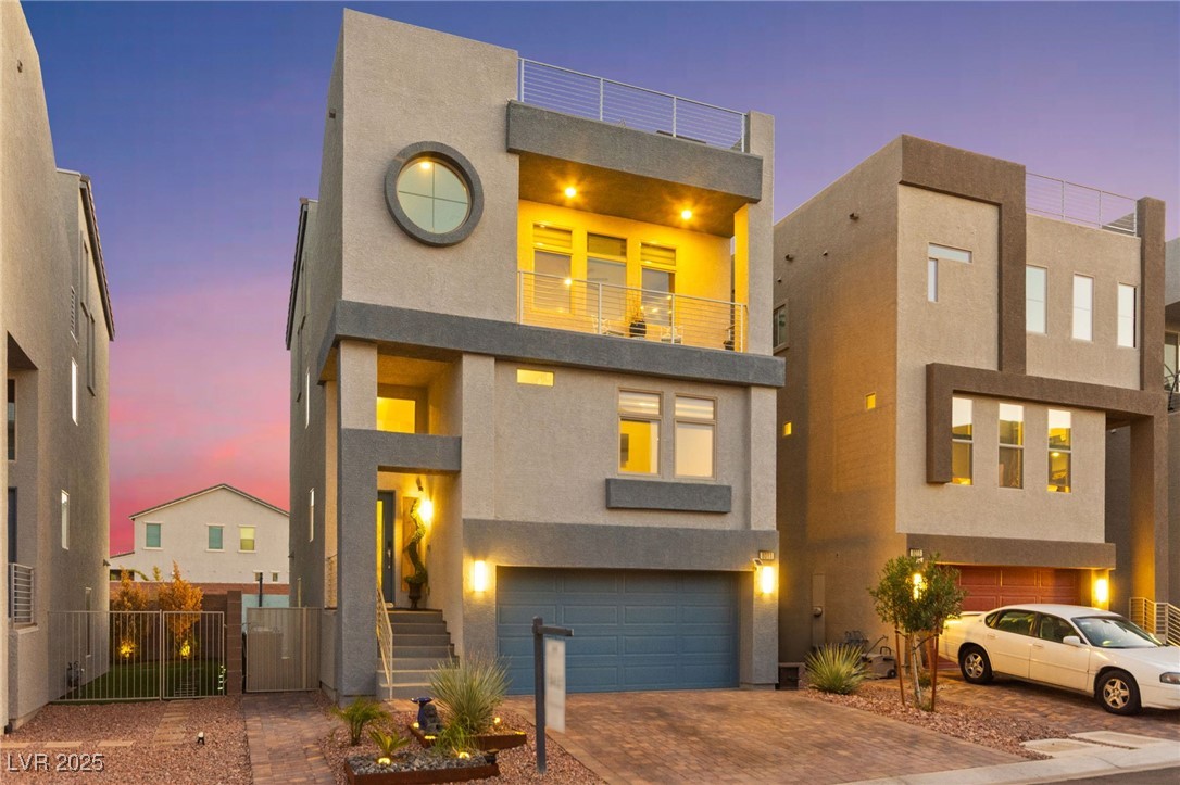 8011 Haywood Estate Avenue