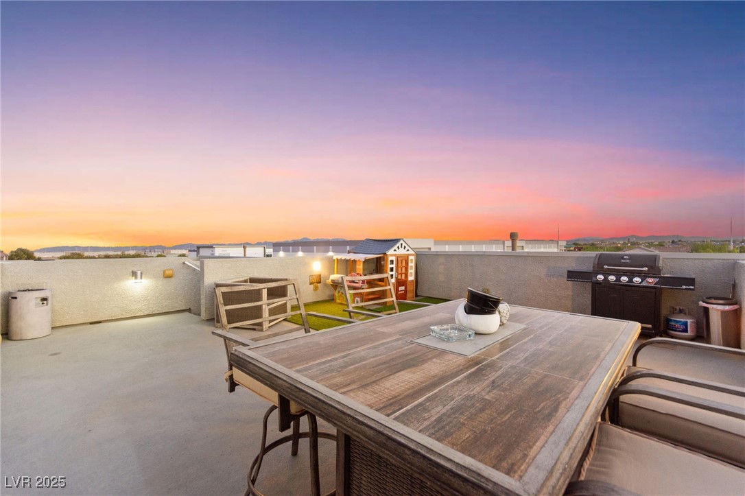 8011 Haywood Estate Avenue