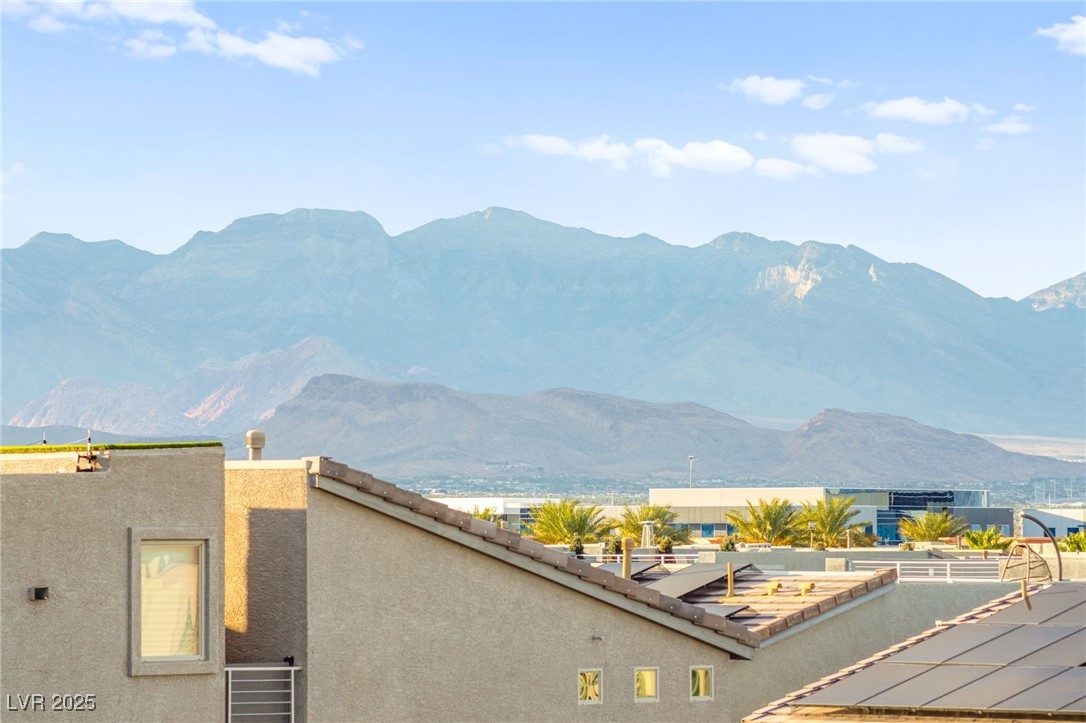 8011 Haywood Estate Avenue