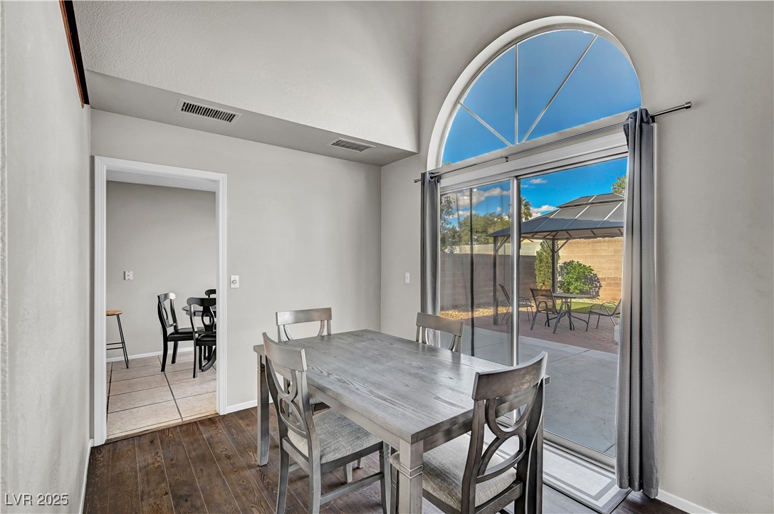 2010 Glistening Sands Drive