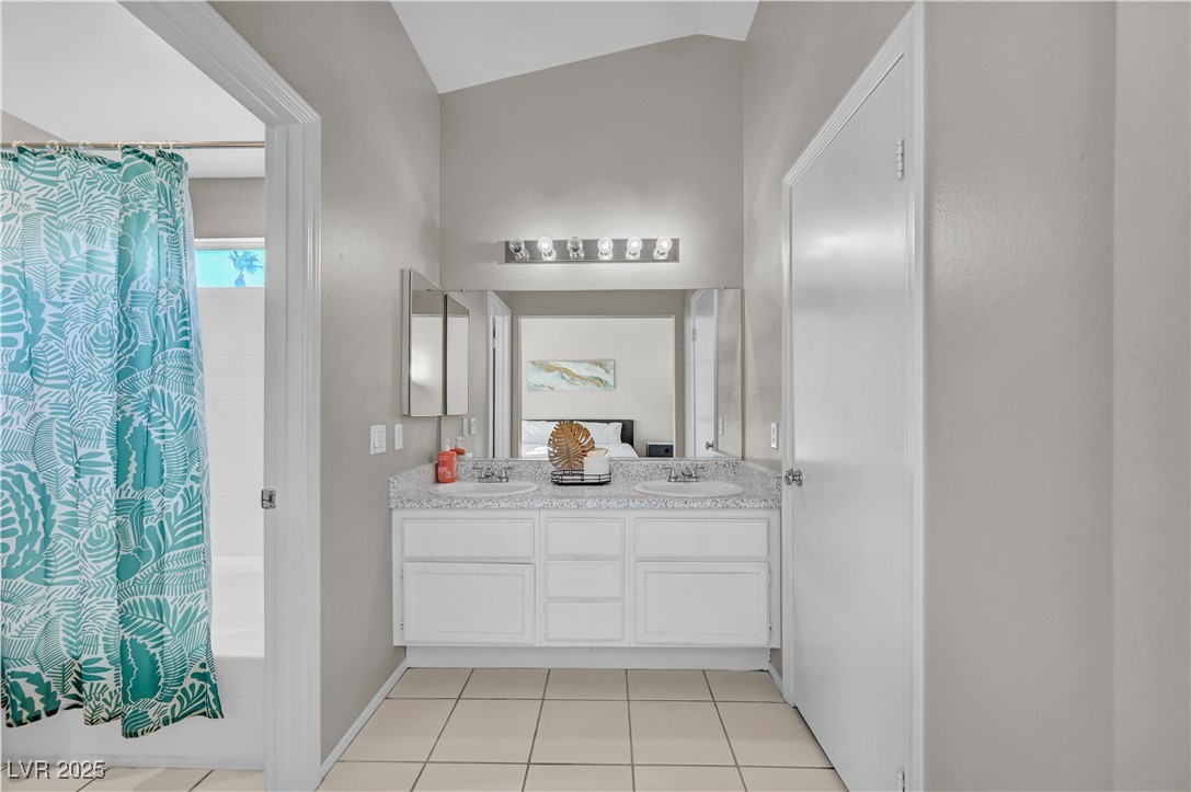 2010 Glistening Sands Drive