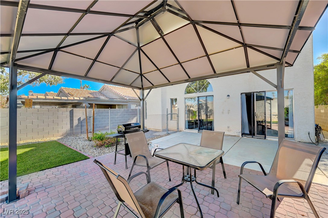 2010 Glistening Sands Drive