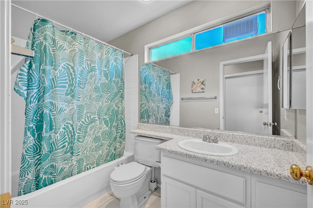 2010 Glistening Sands Drive