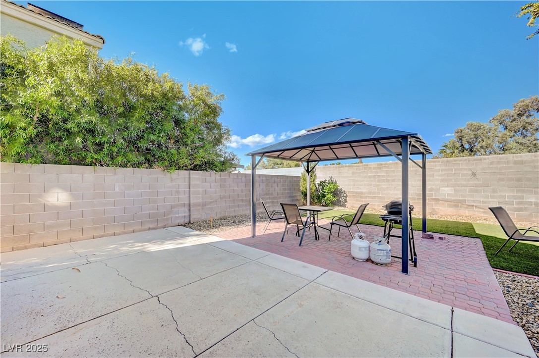 2010 Glistening Sands Drive