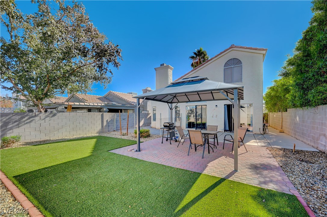 2010 Glistening Sands Drive