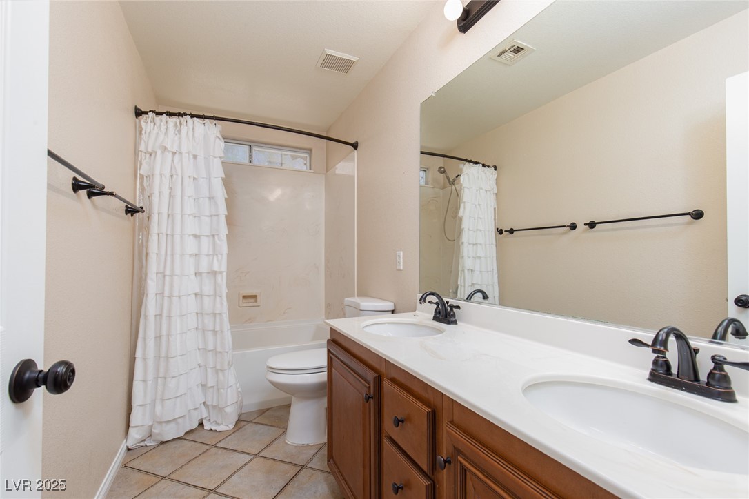 3225 Villa Pisani Court