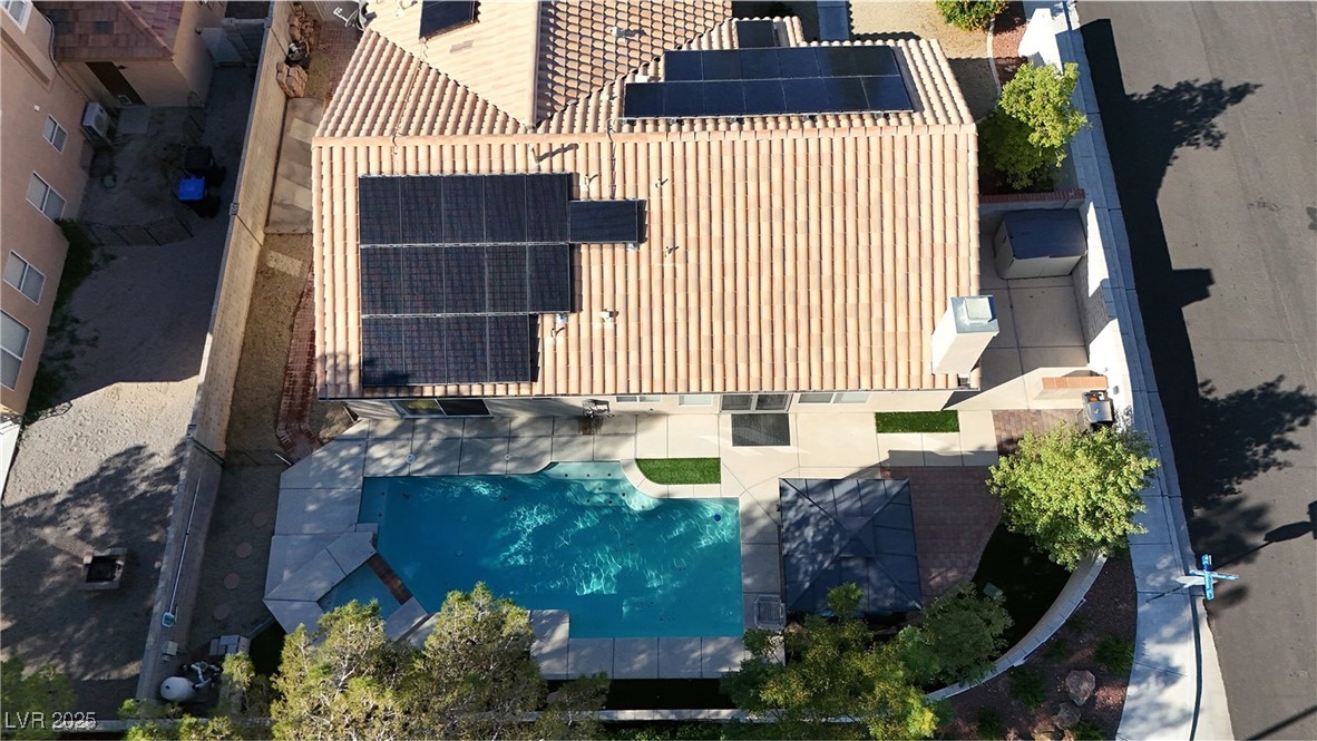 6132 Shadow Oak Drive