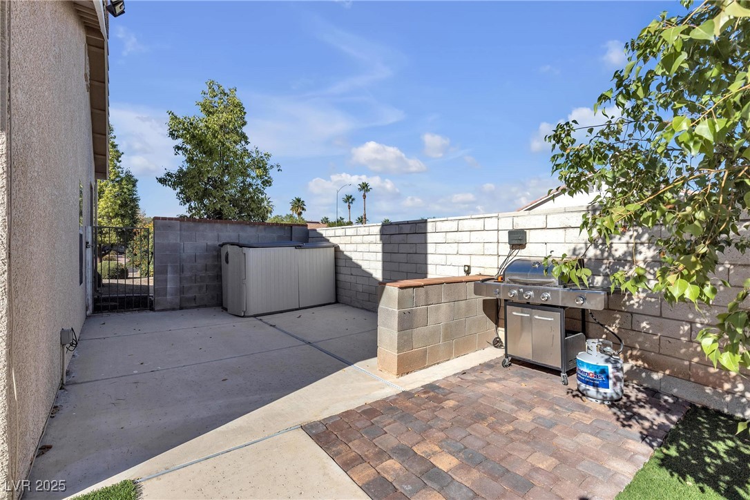 6132 Shadow Oak Drive