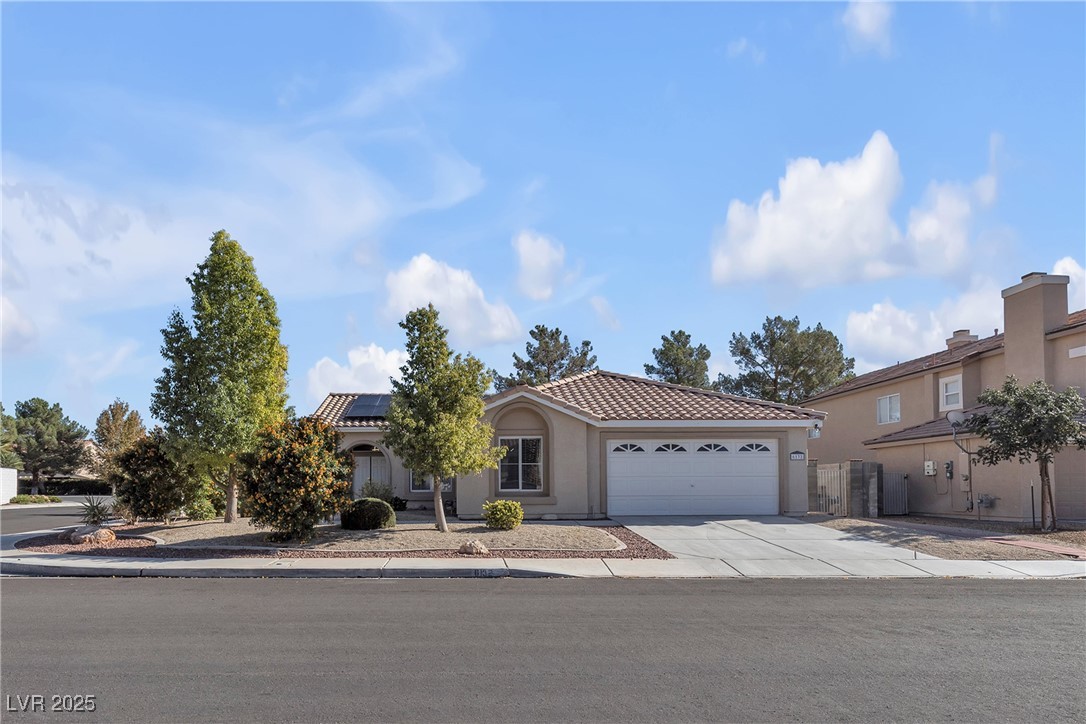 6132 Shadow Oak Drive