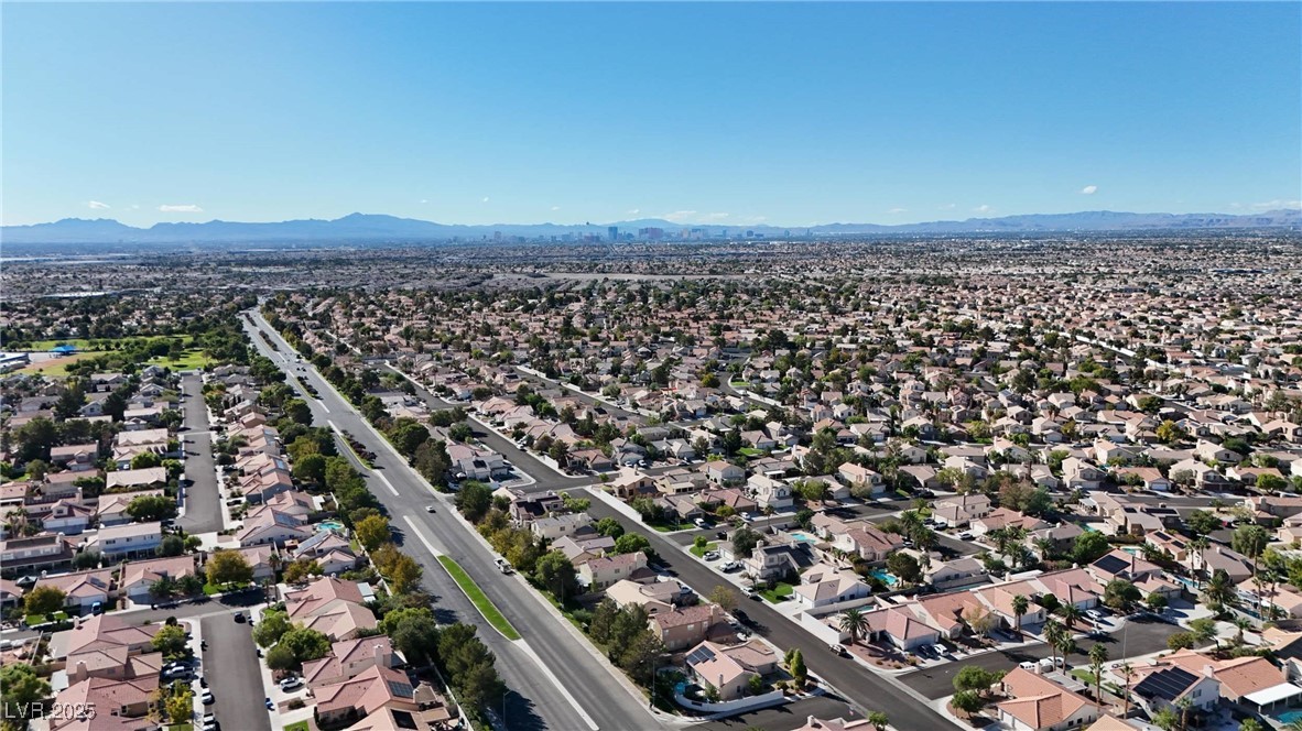6132 Shadow Oak Drive