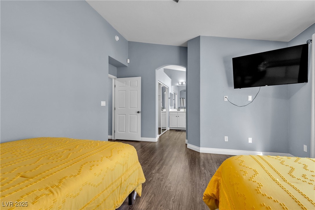 6132 Shadow Oak Drive