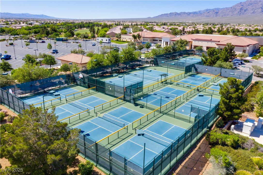 2525 Great Auk Avenue