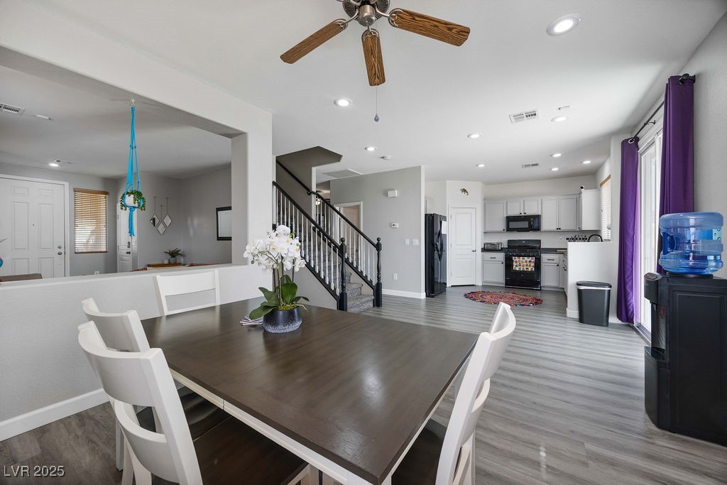 6046 Hidden Summit Street