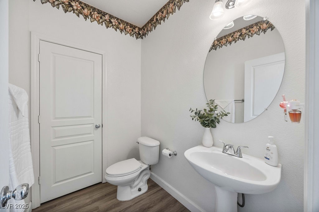 6046 Hidden Summit Street