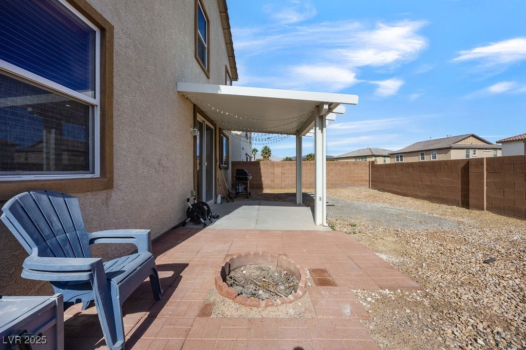 6046 Hidden Summit Street