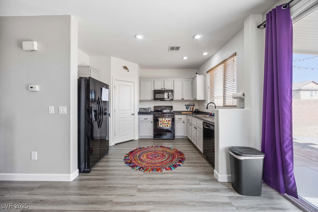 6046 Hidden Summit Street