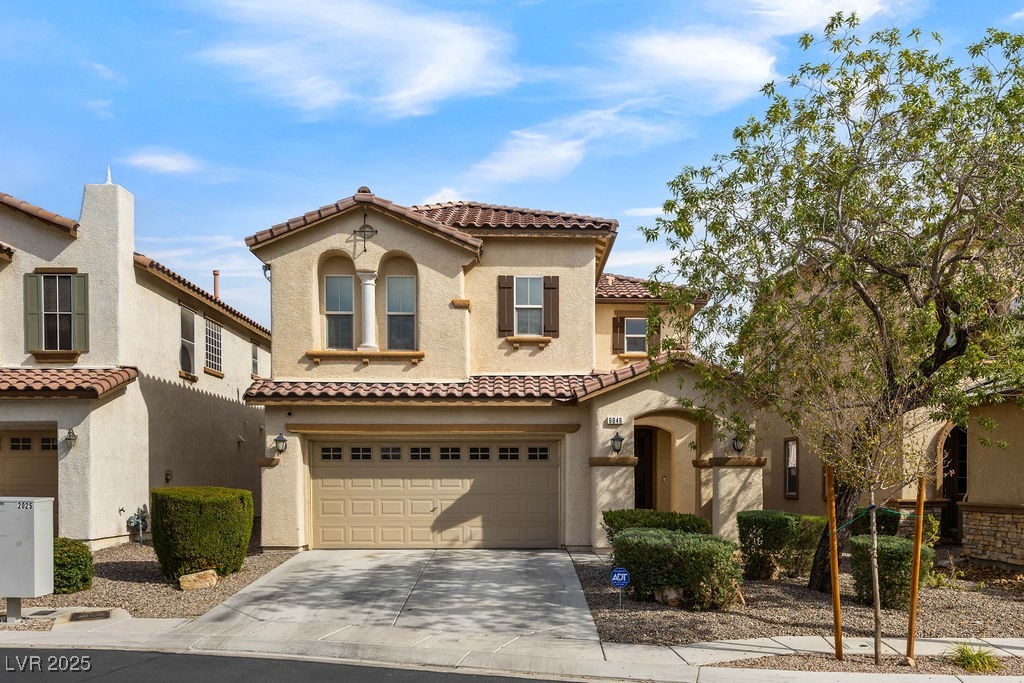 6046 Hidden Summit Street