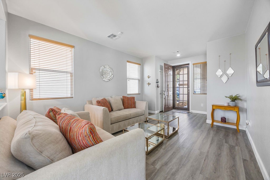 6046 Hidden Summit Street