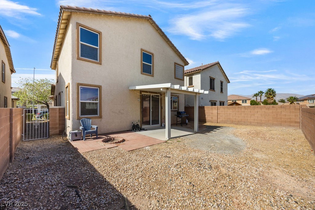 6046 Hidden Summit Street