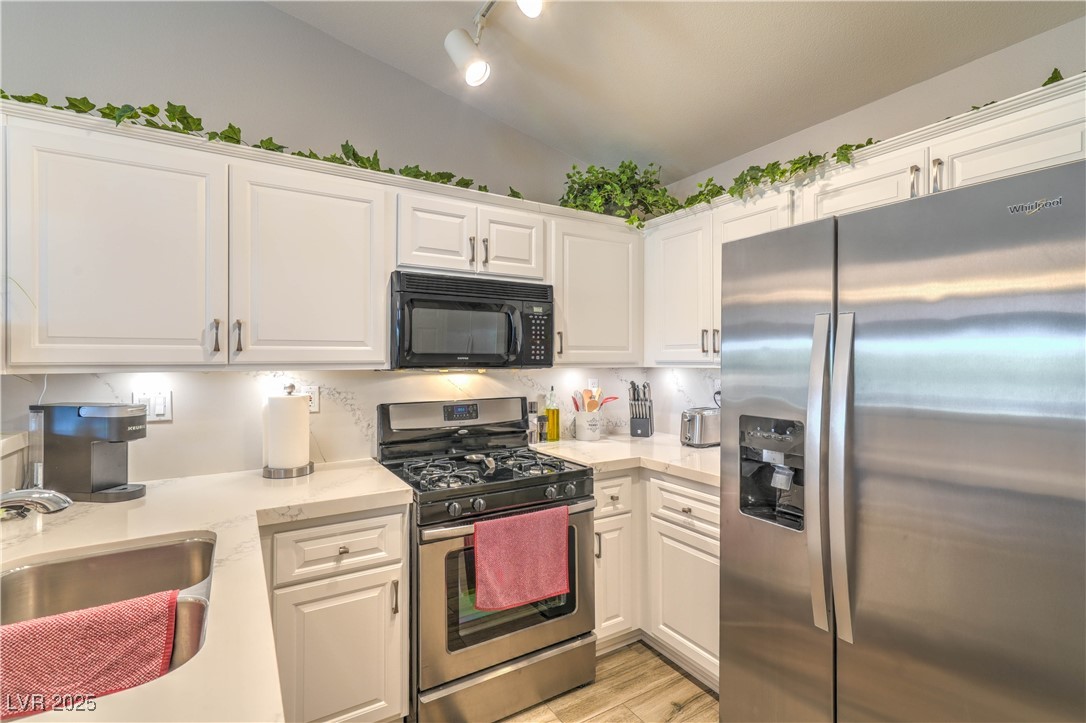 9713 Templemore Avenue 102