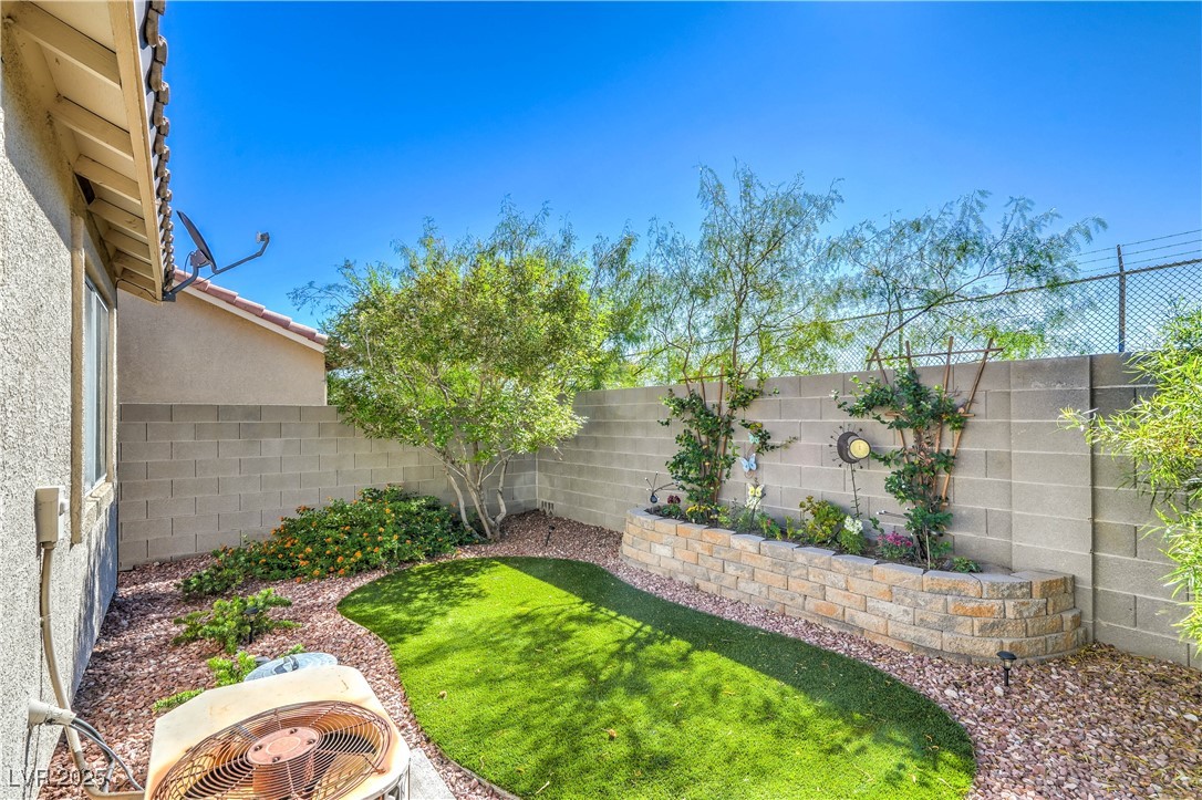 9713 Templemore Avenue 102