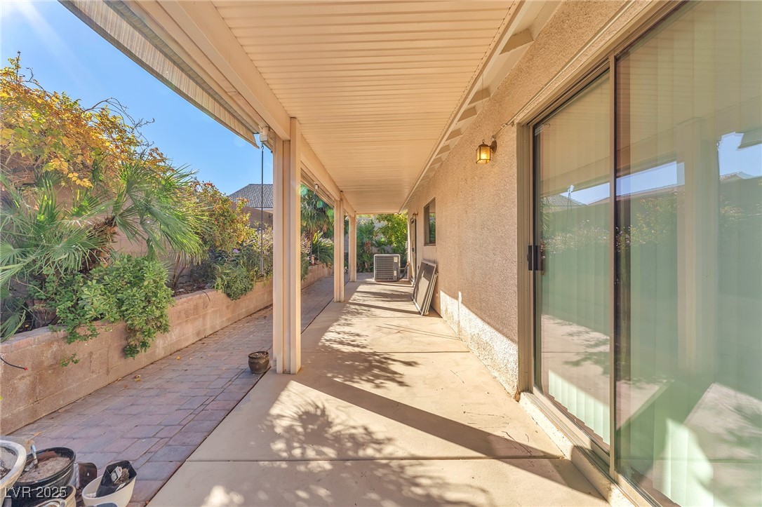 525 Bright Lights Avenue