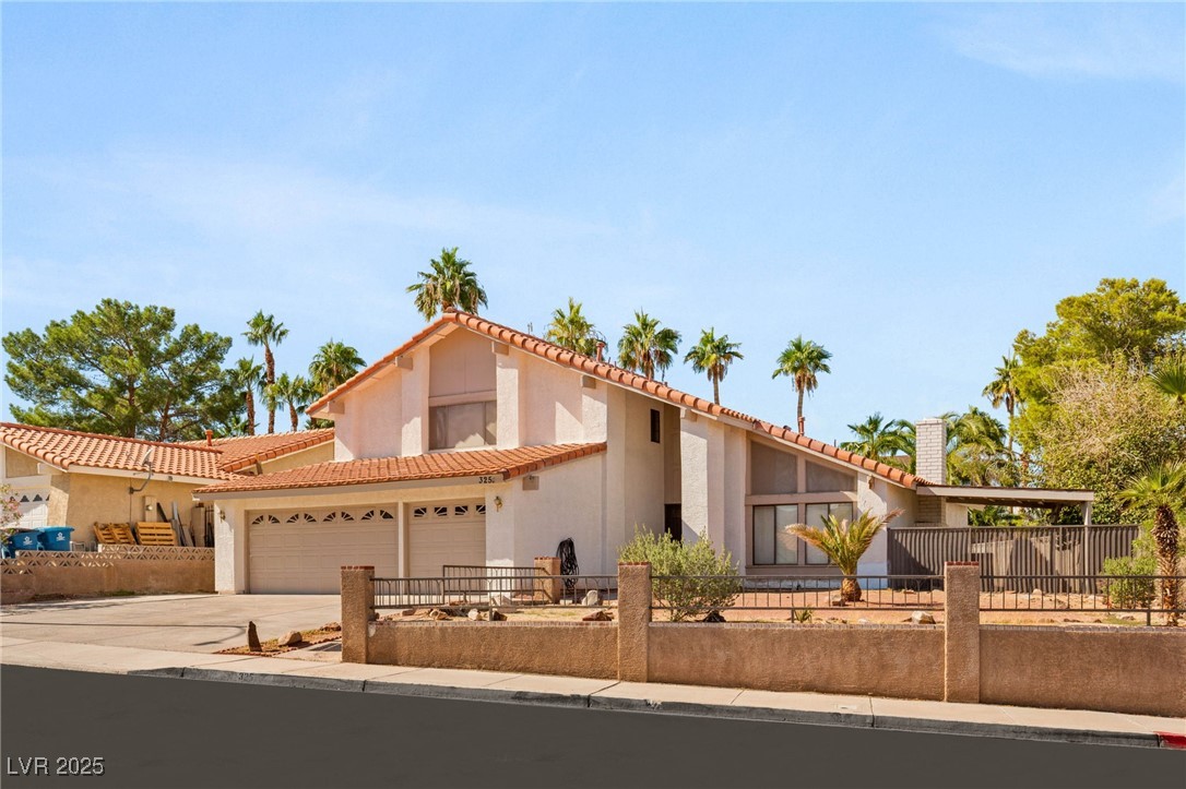 325 Esquina Drive