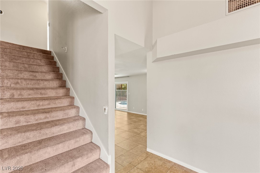 325 Esquina Drive